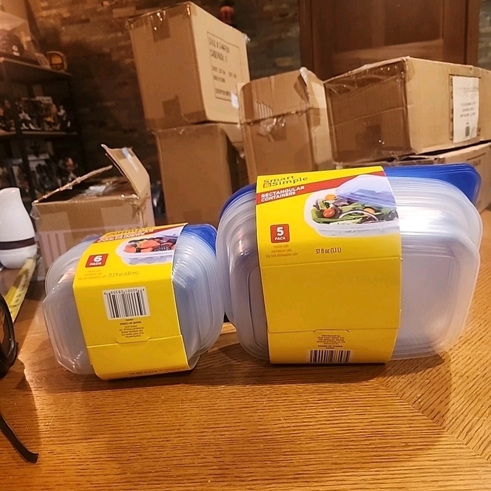 Smart & Simple Rectangular Containers with Blue Lids - Picture 3 of 3